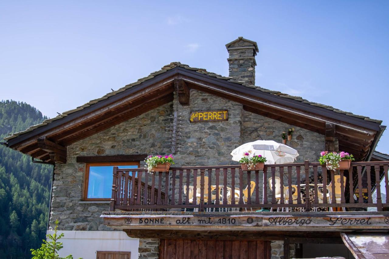 Hotel & Restaurant Perret - Mountain People Valgrisenche Exterior photo