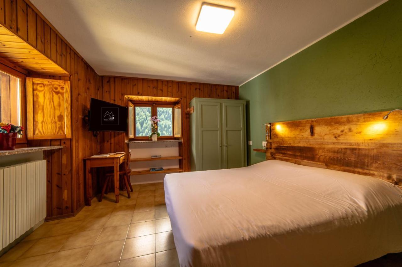 Hotel & Restaurant Perret - Mountain People Valgrisenche Exterior photo