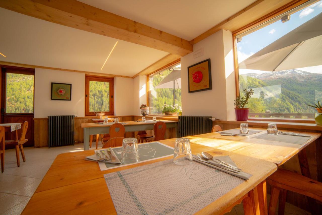 Hotel & Restaurant Perret - Mountain People Valgrisenche Exterior photo