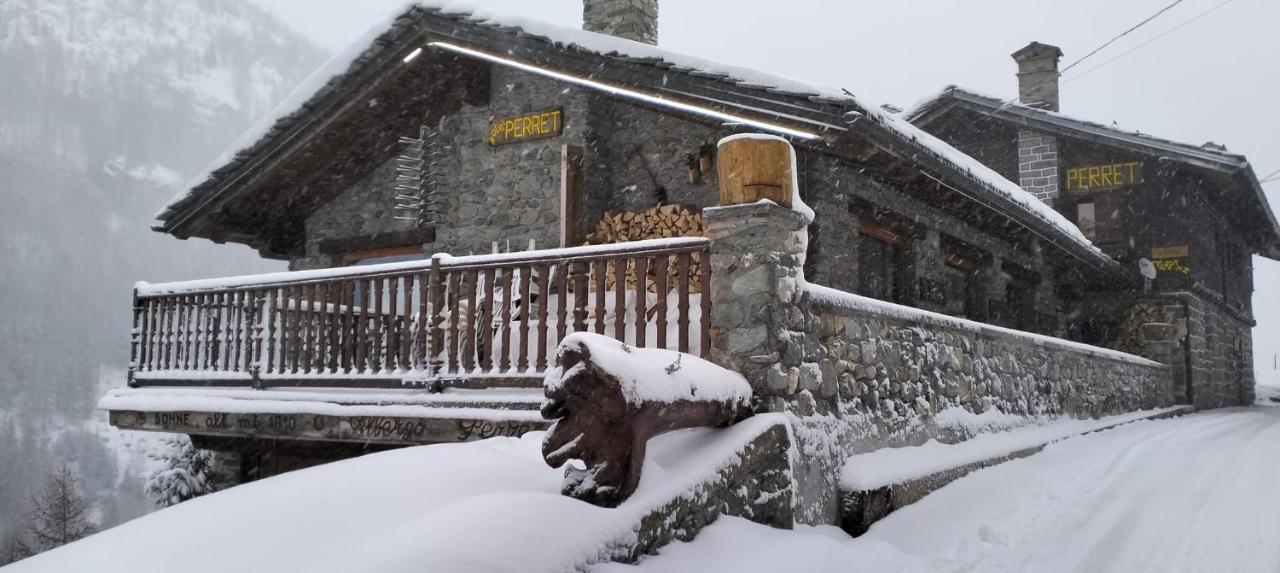 Hotel & Restaurant Perret - Mountain People Valgrisenche Exterior photo