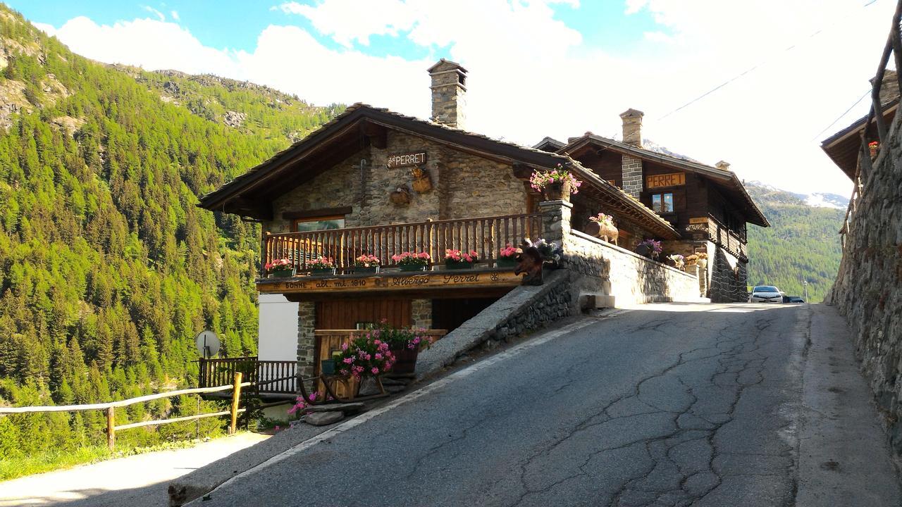 Hotel & Restaurant Perret - Mountain People Valgrisenche Exterior photo