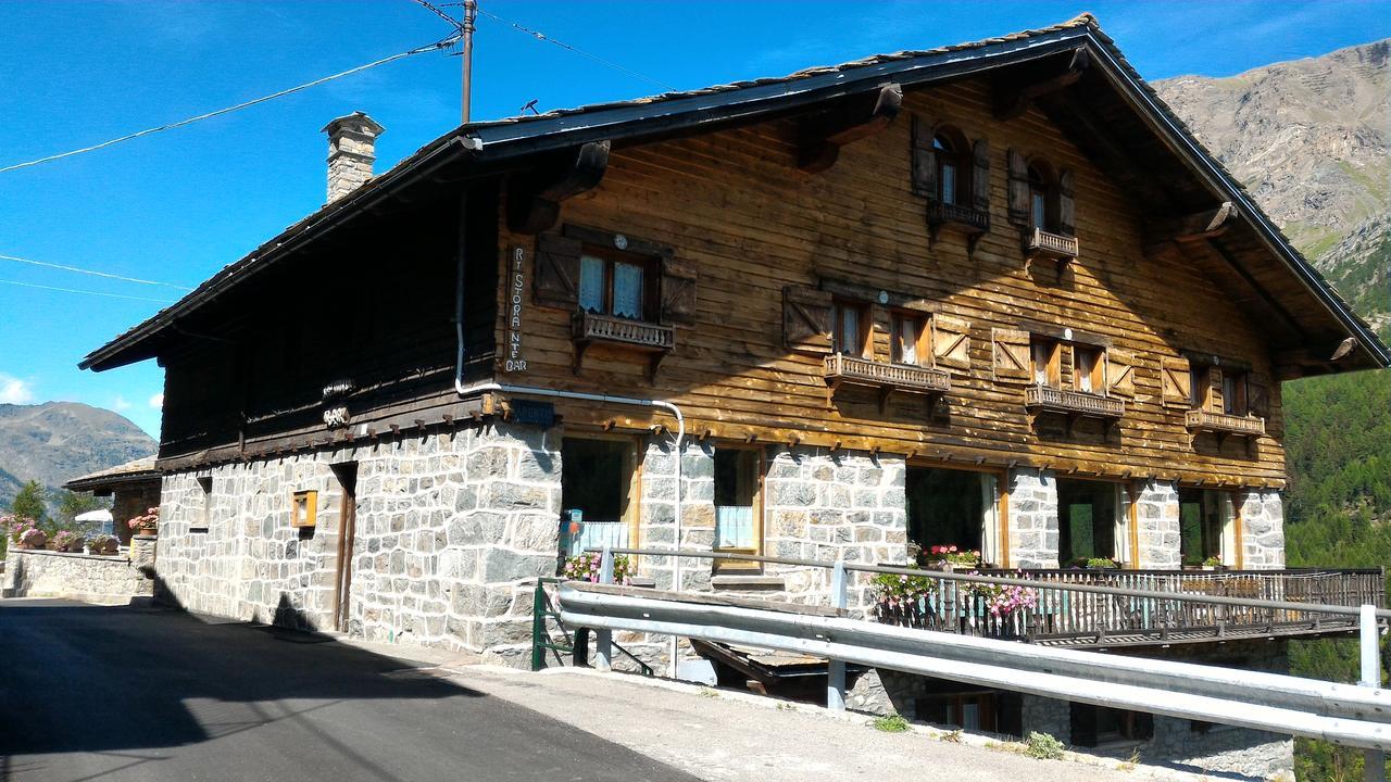 Hotel & Restaurant Perret - Mountain People Valgrisenche Exterior photo